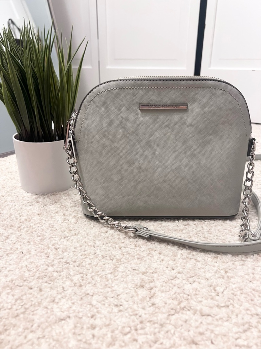 Steve Madden Grey Crossbody Bag with Silver Chain Strap